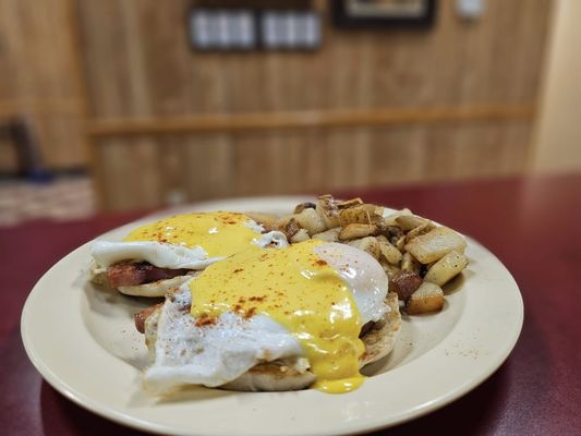 Mary Lou's Grill signature dishes Biscuits and Gravy
Country Fried Steak
Plain Cheese Omelet